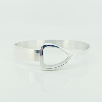 Jump Stirrup Bangle
